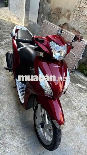 Honda Vision màu Đỏ