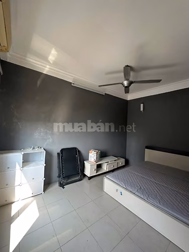 Cho thuê 2 căn tầng 2 và 4 khu nhà 4 tầng x60 m2/ tầng mặt đường 