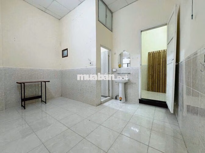 nhà nc lê văn sỹ 2pn q3 gần mai văn ngọc trần quang diệu 