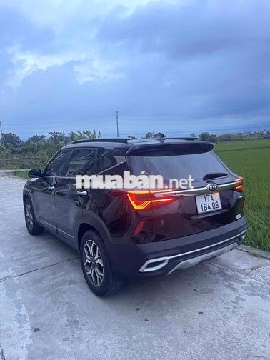 Kia Seltos 1.4 Premium 2021 Đen 90000 km