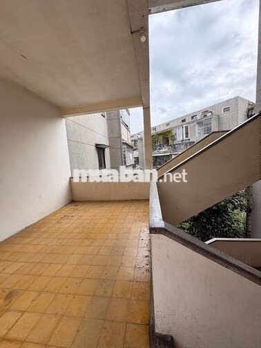 Cho thuê căn hộ chung cư cũ giá 8tr/tháng