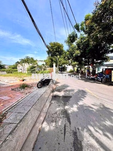 Đất Mặt Tuền Giá Rê 6.5 x 24m Giá 5.25 Tỷ MT Đg XTT 4 Xã Bà Điểm 