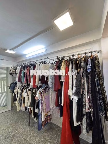 SANG NHƯỢNG SHOP THỜI TRANG – HẺM Ô TÔ ĐƯỜNG VĨNH HỘI, PHƯỜNG KHÁNH HỘ