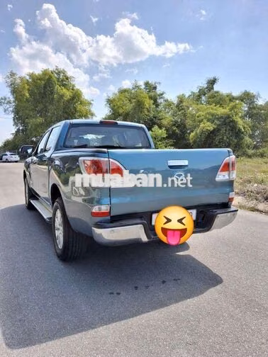 Mazda BT50 2013 2 cầu (4x4) Xanh