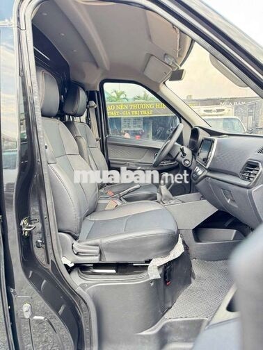 Xe tải van Tera V6 Đen 2 chỗ 5604 km