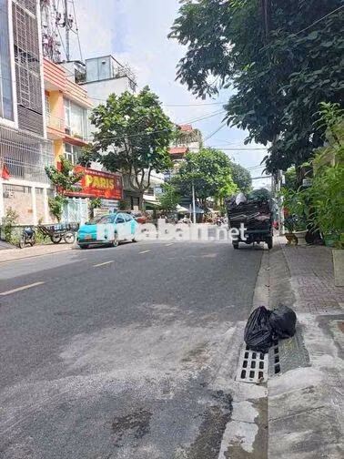 Mặt Tiền khu họ Lê & Phú Thọ Hoà, 3 Tấm, 5 x 18m, 4 Phòng Ngủ, 4 wc