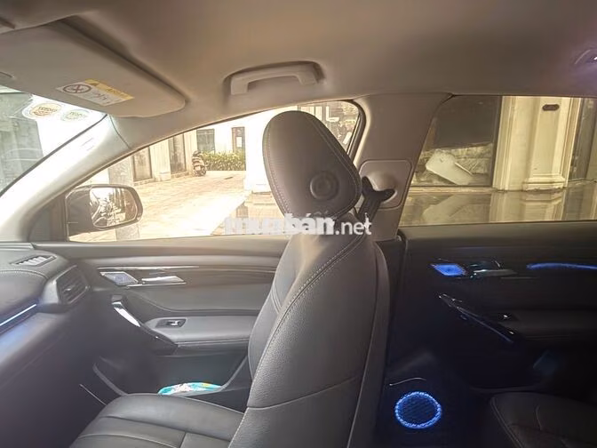 VinFast VF8 ECO 2024 Đen 48000 km