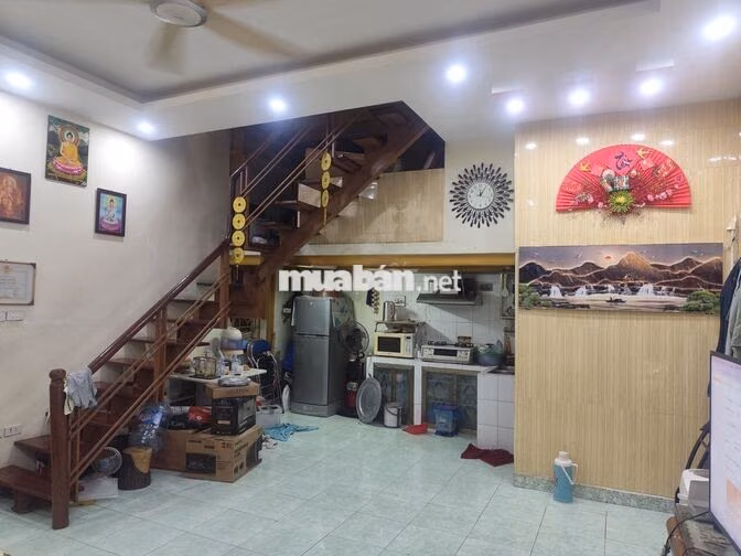 Cần bán gấp, nhà trong ngõ tâng 2 cách mặt phố 20m