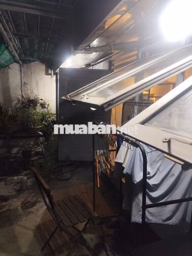 Cần bán gấp, nhà trong ngõ tâng 2 cách mặt phố 20m