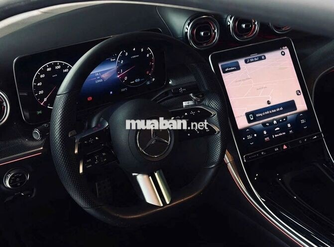 Mercedes C300 AMG 2022 Trắng 33.000 Km