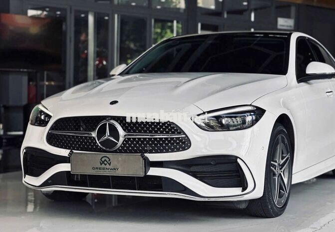 Mercedes C300 AMG 2022 Trắng 33.000 Km