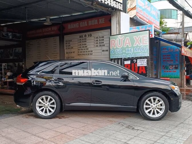 Toyota Venza 2.7AT 2009 màu đen nhập Mỹ