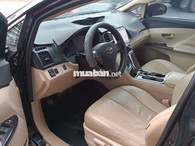 Toyota Venza 2.7AT 2009 màu đen nhập Mỹ
