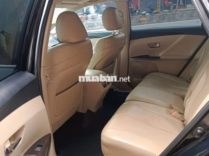 Toyota Venza 2.7AT 2009 màu đen nhập Mỹ