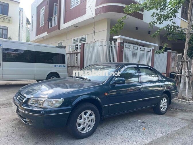 Toyota Camry 2000 Xanh