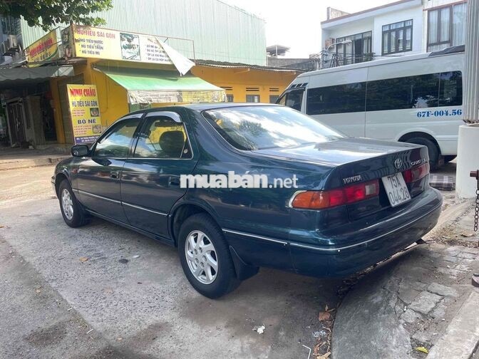 Toyota Camry 2000 Xanh