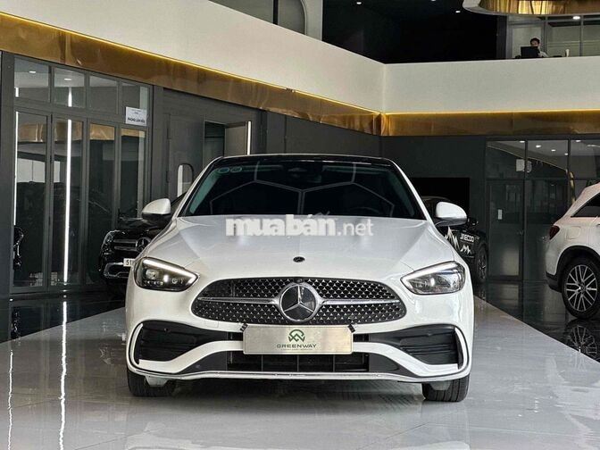 Mercedes-Benz C300 2022 Trắng 3 vạn
