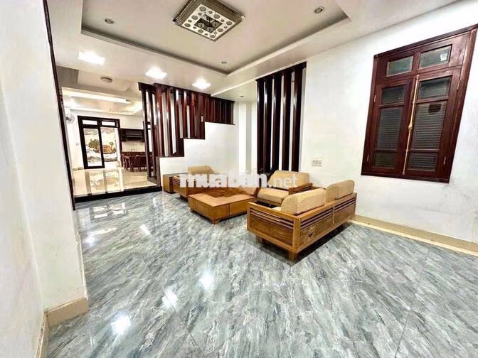 NHÀ BIỆT THỰ 1 TRỆT 2 LẦU – SÂN ĐỂ ĐƯỢC 2 Ô TÔ , 4PN ,4WC  2 MẶT TIỀN 