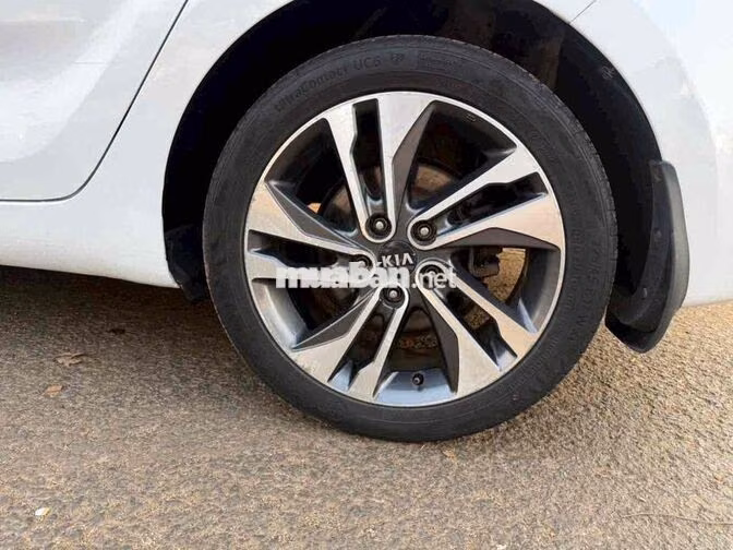 KIA RONDO 2018 MT MÁY XĂNG BAO CHẤT