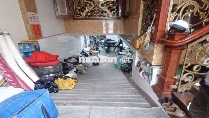 Biệt thự có hầm, khu dân trí cao