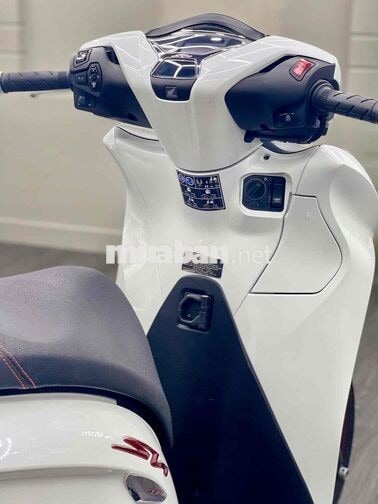 SH 350i 2022 Trắng đen 9.000km Sm601