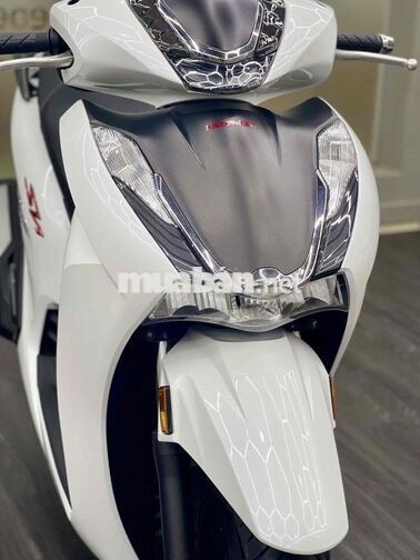 SH 350i 2022 Trắng đen 9.000km Sm601