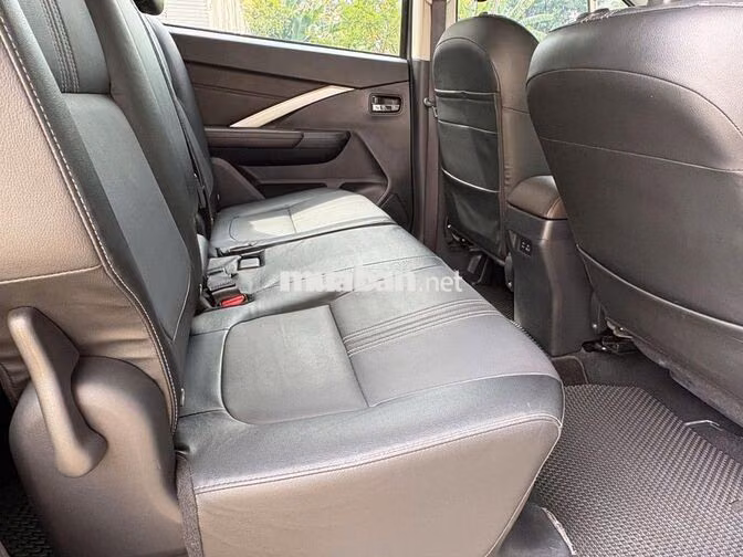 Mitsubishi Xpander 2023 AT Pre MÀU BẠC