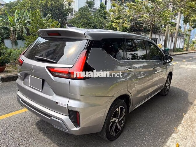 Mitsubishi Xpander 2023 AT Pre MÀU BẠC