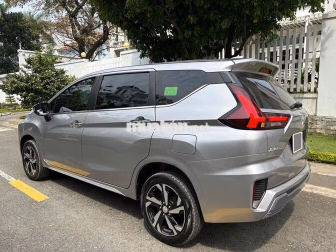 Mitsubishi Xpander 2023 AT Pre MÀU BẠC
