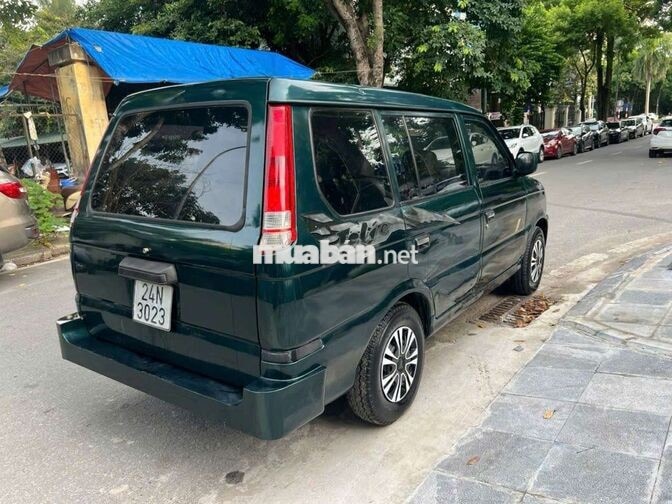 Jolie 7 chỗ nhà bán xe cực đẹp ạ