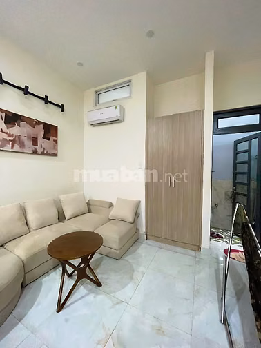 NHÀ HẺM XE HƠI ĐƯỜNG LÂM HOÀNH, 40.5x20m TRỆT 1 LẦU ST. TẶNG NỘI THẤT