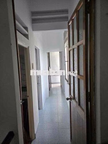 Phòng ban công, cửa sổ, bếp ngoài phòng full nội thất