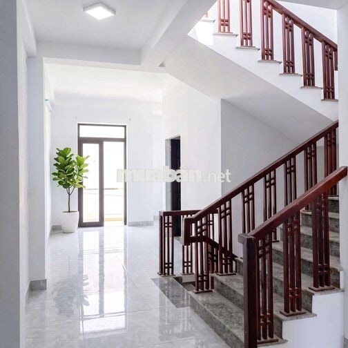 cho thuê nhà nguyên căn gần khu FPT