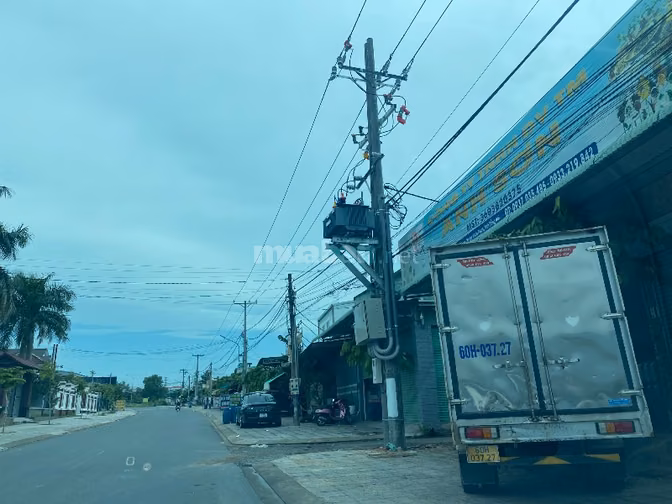 Cần bán đất kinh doanh làm khách sạn nhà hàng 