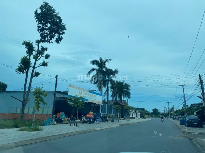 Cần bán đất kinh doanh làm khách sạn nhà hàng 