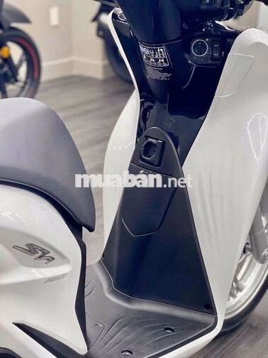 SH 125 ABS Đặc biệt ABS 2025 3.000km Trắng Bạc