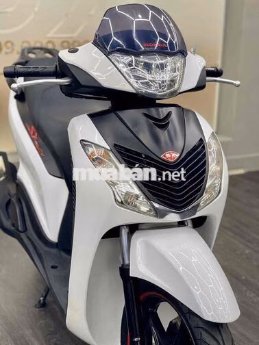 Honda SH 150i ABS 2022 Trắng bạc đen