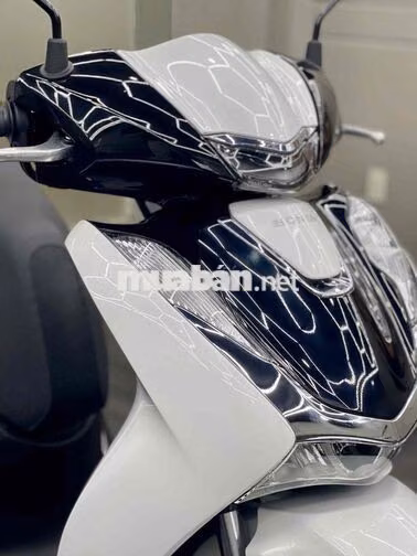 SH 125 ABS Đặc biệt ABS 2025 3.000km Trắng Bạc