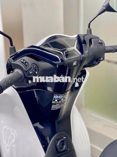 SH 125 ABS Đặc biệt ABS 2025 3.000km Trắng Bạc