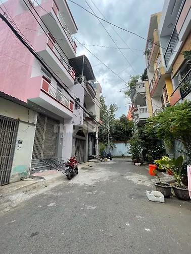 MT KHU TÊN LỬA NHÀ CẤP 4, 4x13.5m CÁCH AEON MALL 300m
