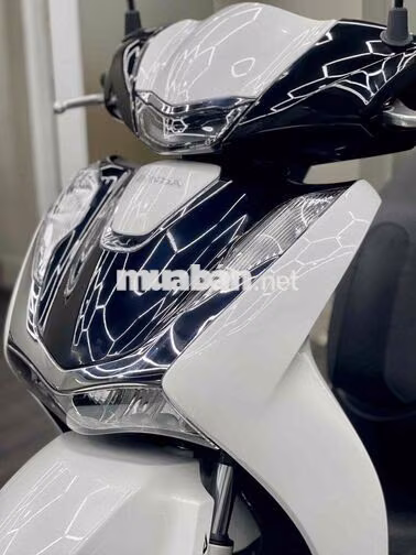 SH 125 ABS Đặc biệt ABS 2025 3.000km Trắng Bạc