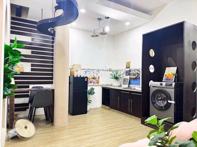 Cho thuê hệ thống căn 2pn1wc rộng full nt gần Hồng Bàng Q5 ĐH Y Dược