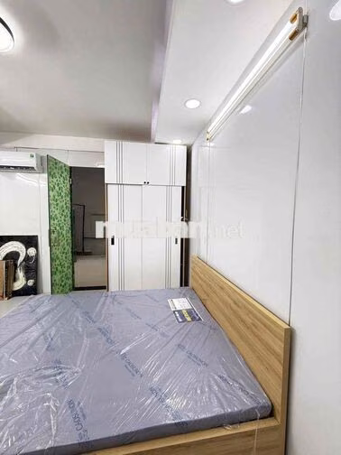 Căn hộ mini tách bếp 32m2 sát ĐH Y dược 300m mặt tiền Hồng Bàng Quận 5