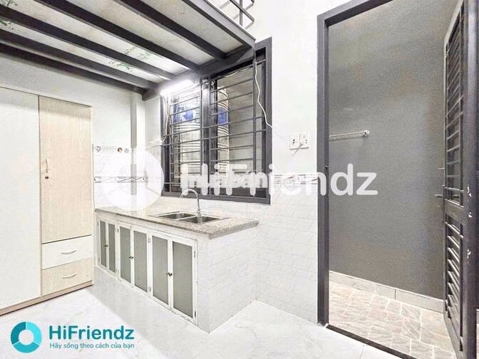 CĂN HỘ DUPLEX DƯỚI TRỆT ĐẦY ĐỦ TIỆN NGHI AN NINH THOÁNG MÁT SÂN RIÊNG