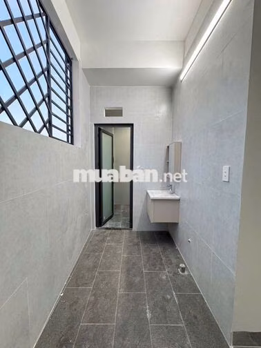 Phòng ngủ có view hòn non bộ, nhà sổ riêng Mỹ hạnh