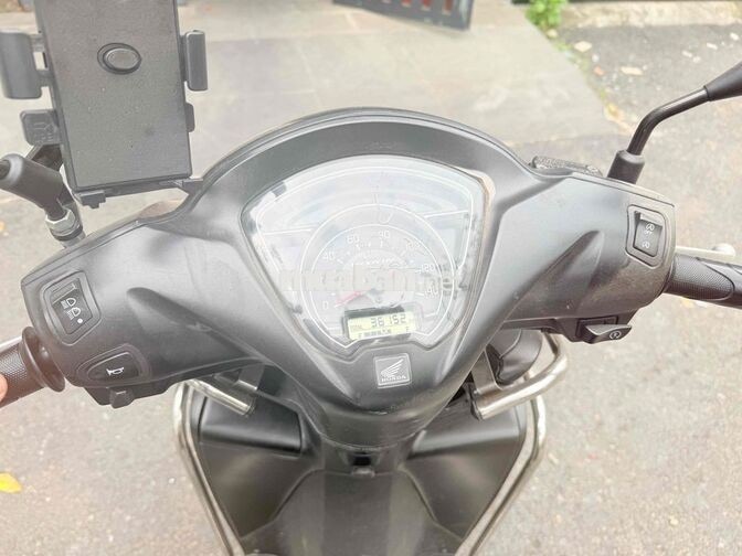 vision pb đặc biệt 2022 36.000km bao tranh chấp