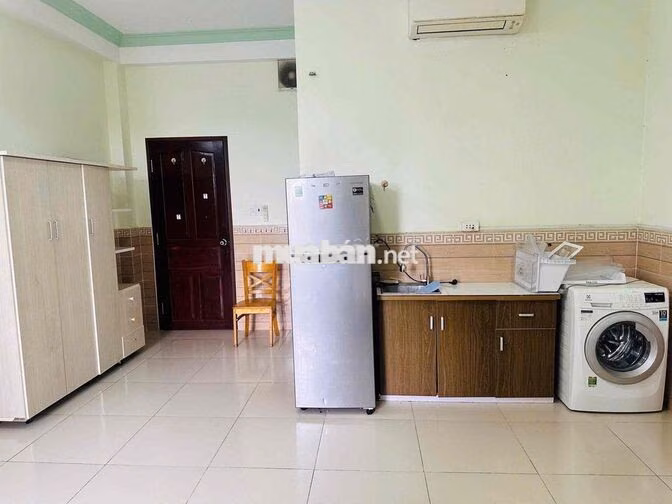 Cho thuê phòng đầy đủ nội thất có thang máy
