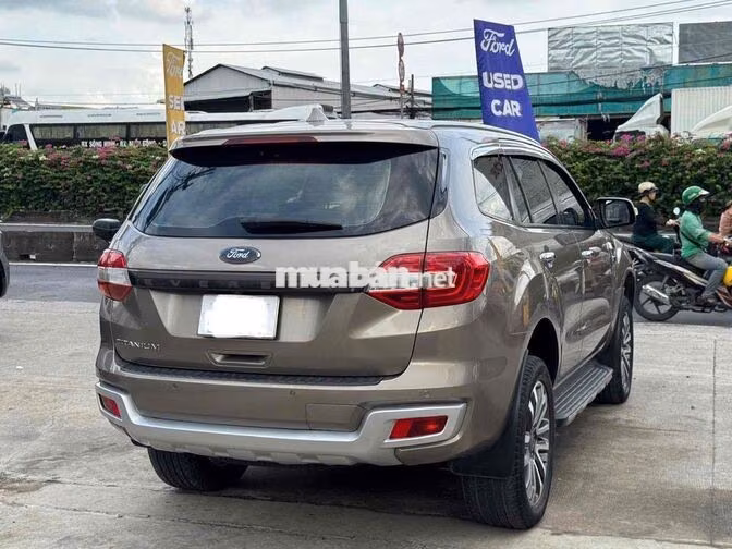 Everest Titanium 2018 SUV Mỹ Gầm Chắc Máy Êm