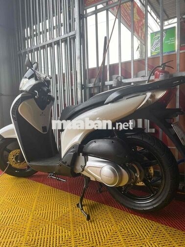 Honda SH150 Trắng