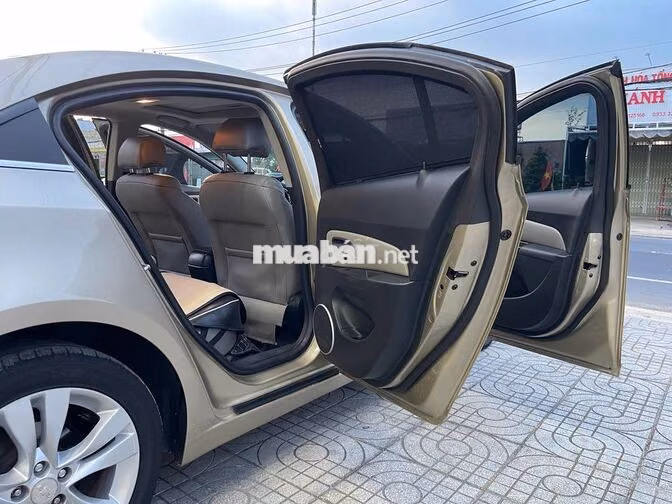 Chevrolet Cruze 1.8 LTZ 2016 Vàng cát Tự động